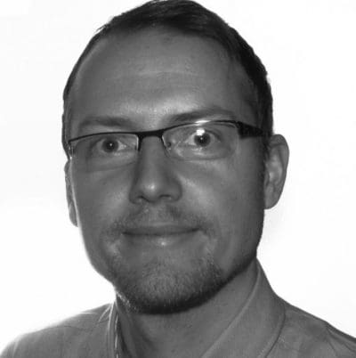 headshot Kristian Larsen