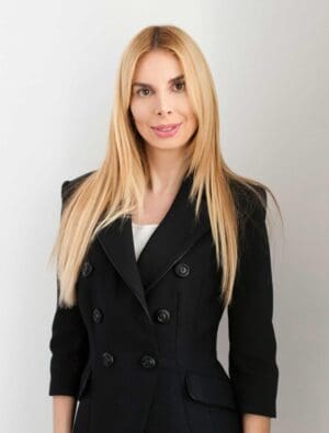 headshot Tea Muratovic