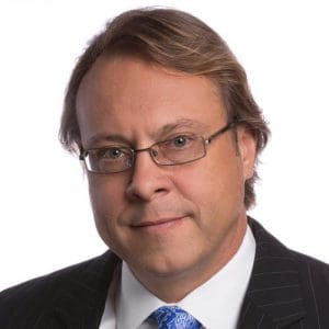 headshot Kevin Simpson