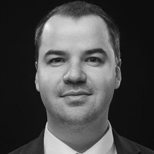 headshot Oktay Kavrak