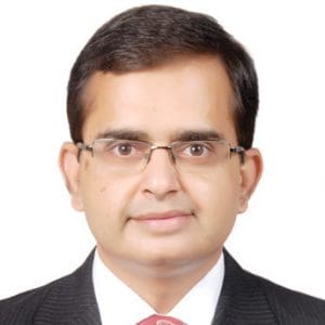 headshot Vinod Bhat