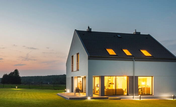 The Real Estate Sector Deteriorates Further Amidst No Buyers in Sight