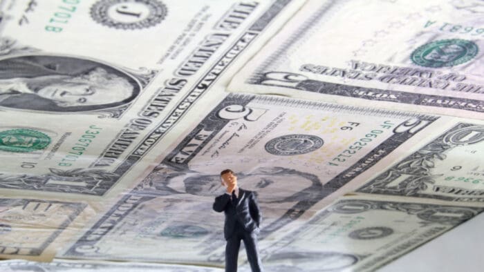 Wage Gains Accelerate to The Fastest Pace Since July: Dec. 8, 2023
