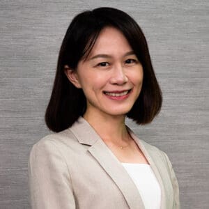 headshot Claire Lin