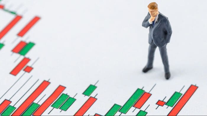 Identifying Breakout Patterns: Ultimate Entries Candlestick Logic