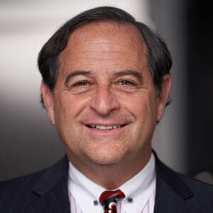 headshot Joe Pastore