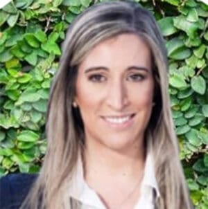 headshot Deborah Amatti