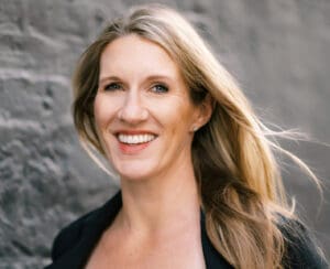 headshot April Reppy Suydam