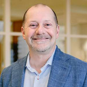 headshot Bradley Kane