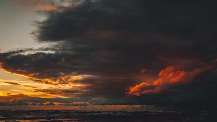 Hurricane Forecast Contracts as a Diversifying Asset in an Investment Portfolio