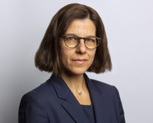 headshot Maria Rodriguez