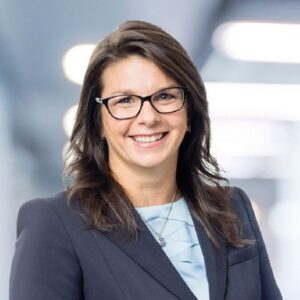 headshot Stacey Gilbert